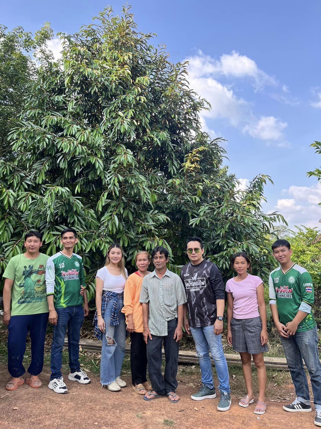 medium_activity-visit-farm.jpg